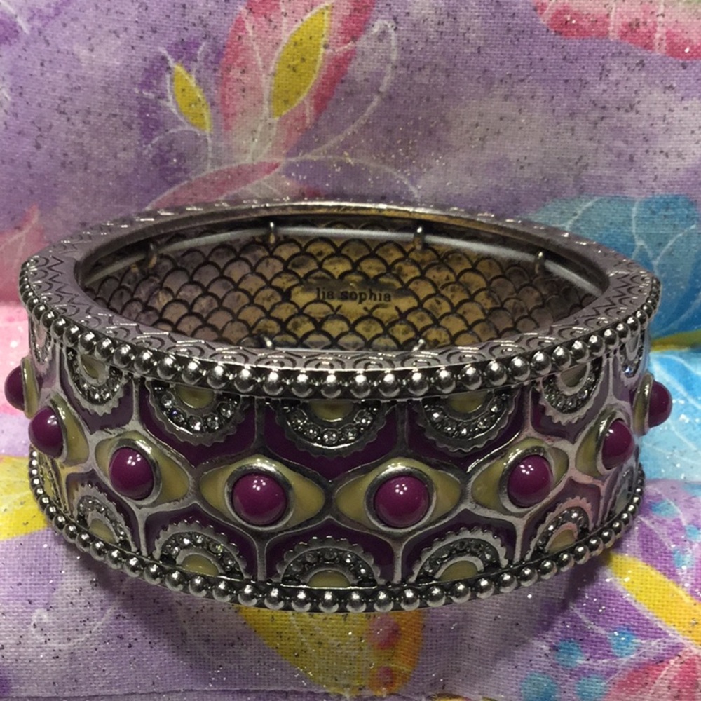 Lia Sophia Red Carpet Purple Bracelet size S